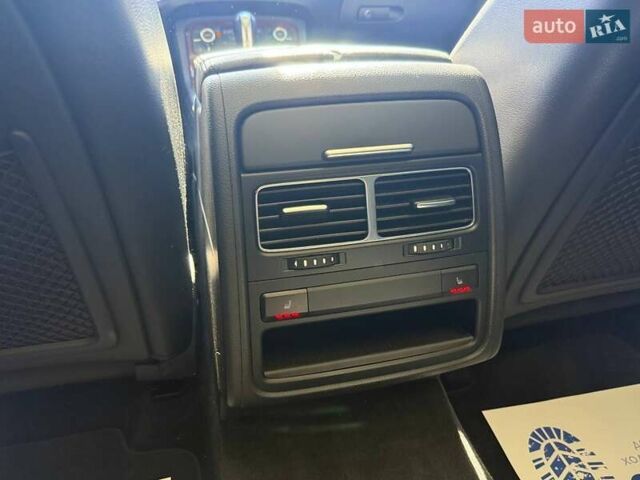 Фольксваген Туарег 2013 в Киеве на Automoto.ua Серый Фольксваген Туарег, объемом двигателя 2.97 л и пробегом 180 тыс. км за 19900 $, фото 18 на Automoto.ua