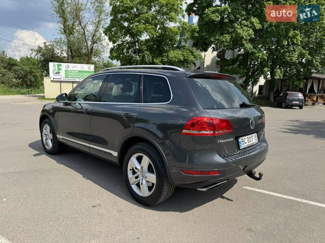Сірий Фольксваген Туарег, об'ємом двигуна 2.97 л та пробігом 229 тис. км за 19800 $, фото 4 на Automoto.ua