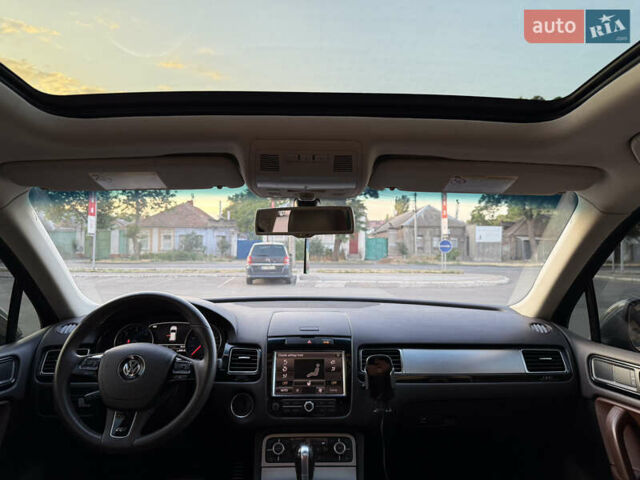Сірий Фольксваген Туарег, об'ємом двигуна 2.97 л та пробігом 169 тис. км за 24900 $, фото 18 на Automoto.ua