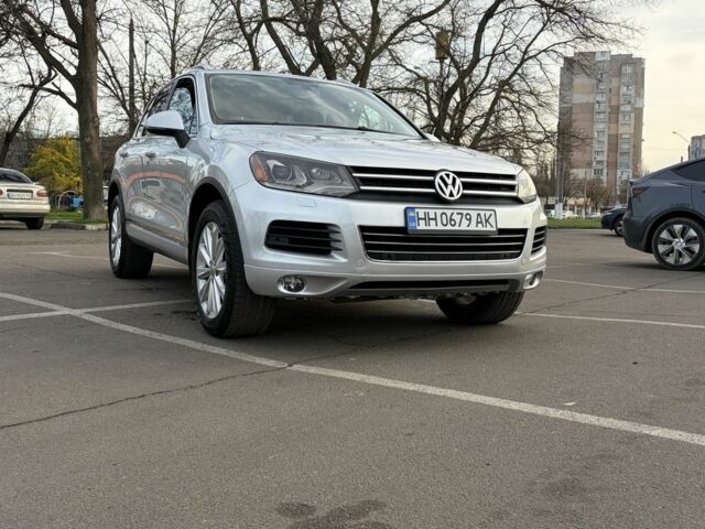 Серый Фольксваген Туарег, объемом двигателя 3.6 л и пробегом 278 тыс. км за 14200 $, фото 4 на Automoto.ua