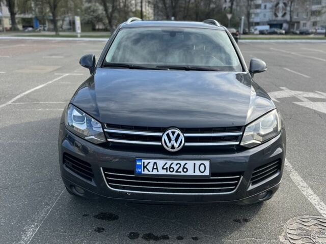 Сірий Фольксваген Туарег, об'ємом двигуна 3.6 л та пробігом 295 тис. км за 14000 $, фото 3 на Automoto.ua