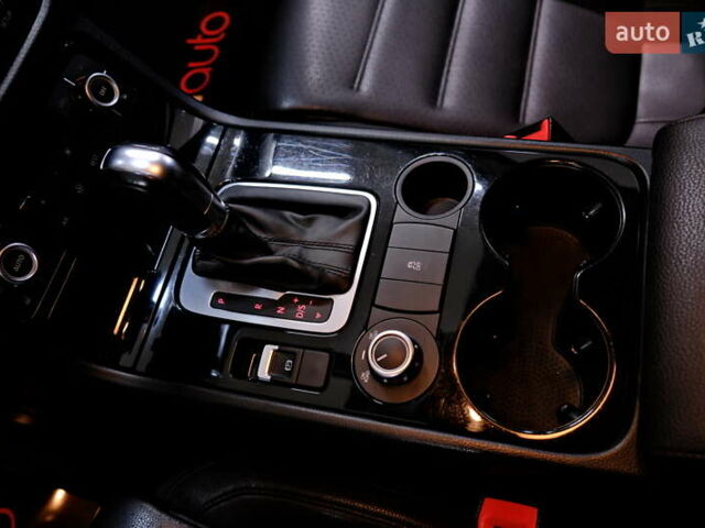 Серый Фольксваген Туарег, объемом двигателя 3 л и пробегом 219 тыс. км за 17900 $, фото 19 на Automoto.ua