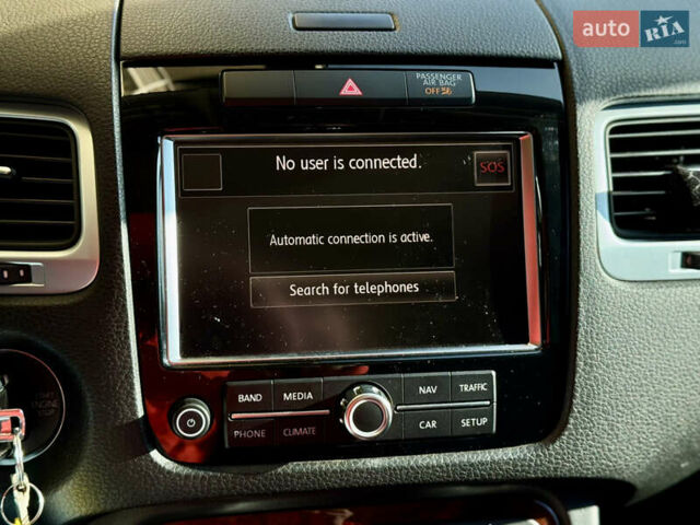 Серый Фольксваген Туарег, объемом двигателя 3 л и пробегом 222 тыс. км за 20800 $, фото 11 на Automoto.ua