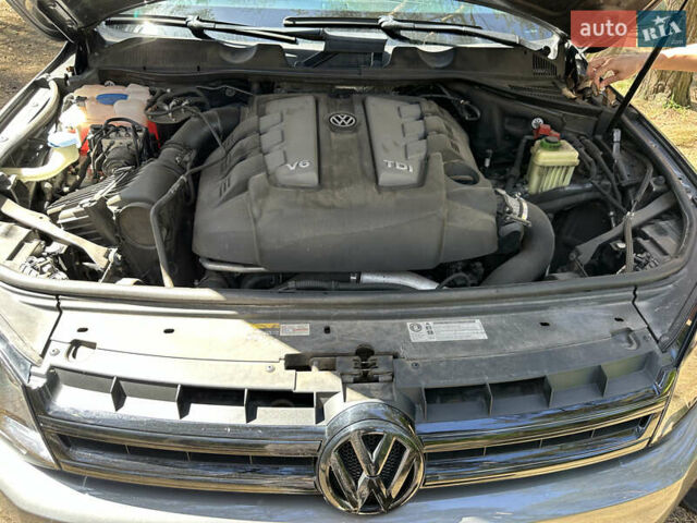 Серый Фольксваген Туарег, объемом двигателя 2.97 л и пробегом 224 тыс. км за 28086 $, фото 27 на Automoto.ua