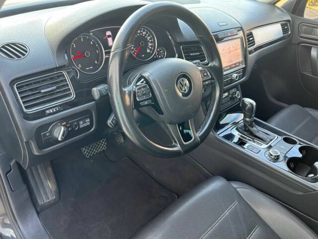 Серый Фольксваген Туарег, объемом двигателя 3 л и пробегом 93 тыс. км за 16800 $, фото 15 на Automoto.ua