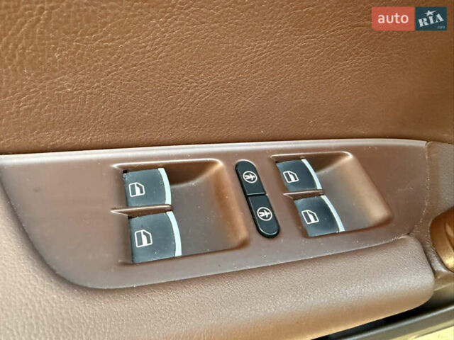 Сірий Фольксваген Туарег, об'ємом двигуна 2.97 л та пробігом 169 тис. км за 24900 $, фото 30 на Automoto.ua