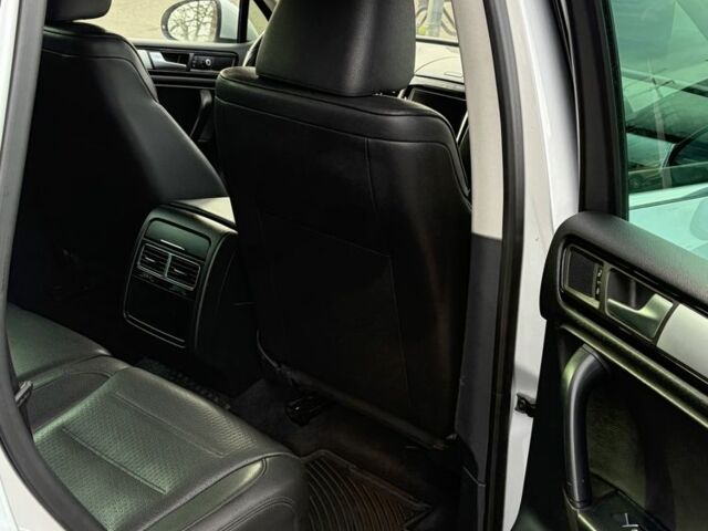 Серый Фольксваген Туарег, объемом двигателя 3.6 л и пробегом 278 тыс. км за 14200 $, фото 15 на Automoto.ua