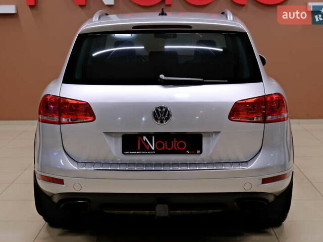 Серый Фольксваген Туарег, объемом двигателя 3 л и пробегом 219 тыс. км за 17900 $, фото 12 на Automoto.ua