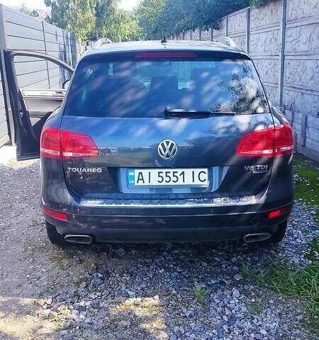 Серый Фольксваген Туарег, объемом двигателя 3 л и пробегом 319 тыс. км за 17500 $, фото 6 на Automoto.ua