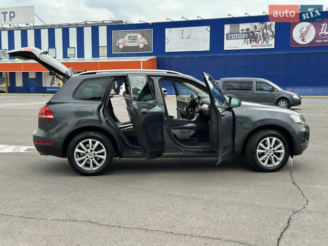 Серый Фольксваген Туарег, объемом двигателя 0 л и пробегом 211 тыс. км за 21450 $, фото 32 на Automoto.ua