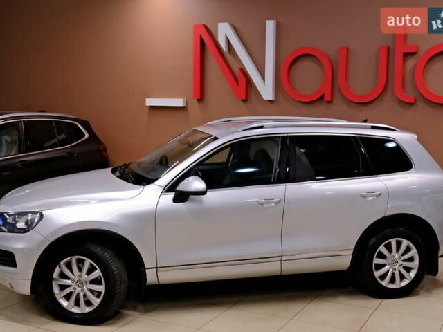 Серый Фольксваген Туарег, объемом двигателя 3 л и пробегом 219 тыс. км за 17900 $, фото 11 на Automoto.ua