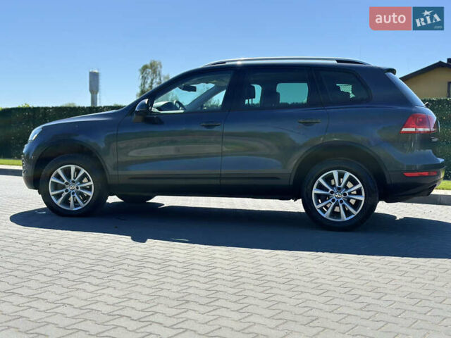 Серый Фольксваген Туарег, объемом двигателя 0 л и пробегом 211 тыс. км за 21450 $, фото 51 на Automoto.ua