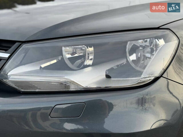 Сірий Фольксваген Туарег, об'ємом двигуна 3 л та пробігом 229 тис. км за 18100 $, фото 11 на Automoto.ua