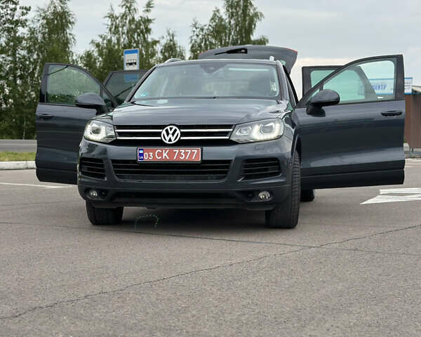 Серый Фольксваген Туарег, объемом двигателя 0 л и пробегом 211 тыс. км за 21450 $, фото 24 на Automoto.ua