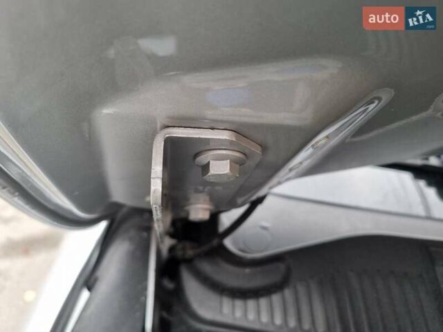 Фольксваген Туарег 2013 в Ровно на Automoto.ua Серый Фольксваген Туарег, объемом двигателя 3 л и пробегом 311 тыс. км за 20999 $, фото 15 на Automoto.ua