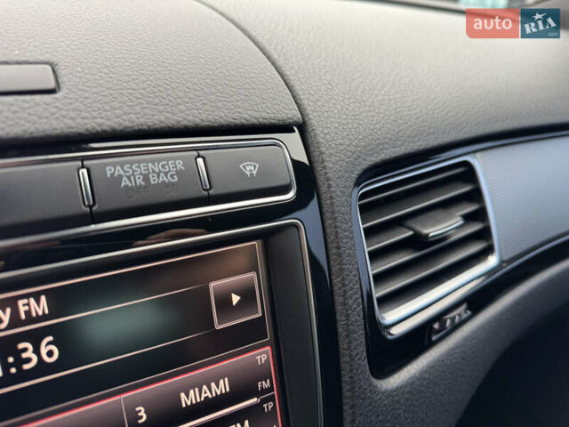 Сірий Фольксваген Туарег, об'ємом двигуна 3 л та пробігом 190 тис. км за 23800 $, фото 56 на Automoto.ua