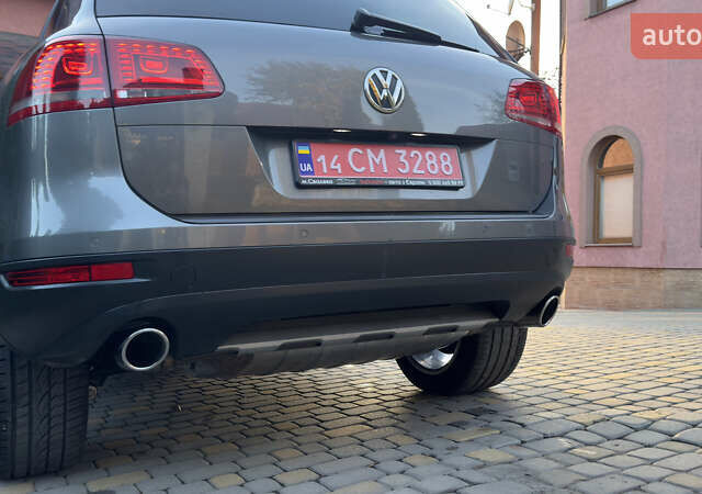 Сірий Фольксваген Туарег, об'ємом двигуна 2.97 л та пробігом 223 тис. км за 24600 $, фото 12 на Automoto.ua