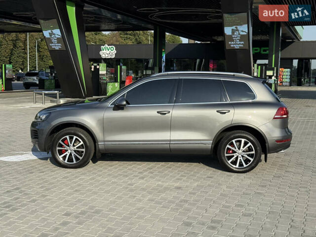 Сірий Фольксваген Туарег, об'ємом двигуна 2.97 л та пробігом 280 тис. км за 23000 $, фото 3 на Automoto.ua