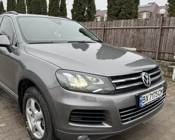 Сірий Фольксваген Туарег, об'ємом двигуна 2.97 л та пробігом 270 тис. км за 24000 $, фото 1 на Automoto.ua