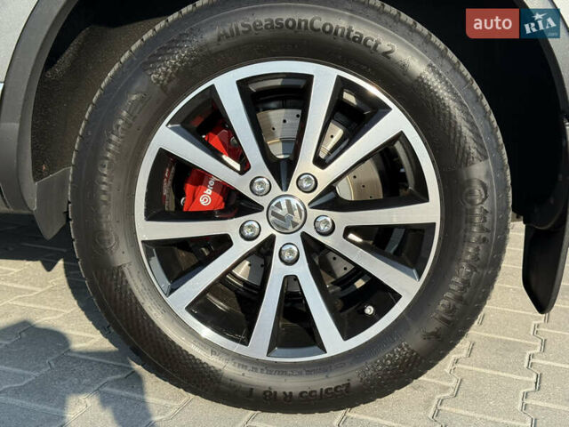 Сірий Фольксваген Туарег, об'ємом двигуна 2.97 л та пробігом 280 тис. км за 23000 $, фото 11 на Automoto.ua