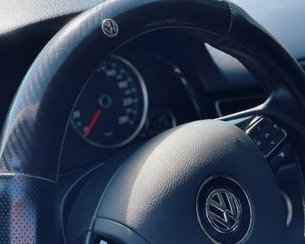 Сірий Фольксваген Туарег, об'ємом двигуна 3 л та пробігом 225 тис. км за 18500 $, фото 8 на Automoto.ua