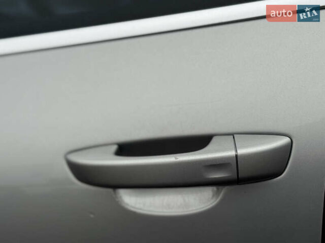 Сірий Фольксваген Туарег, об'ємом двигуна 3 л та пробігом 190 тис. км за 23800 $, фото 10 на Automoto.ua