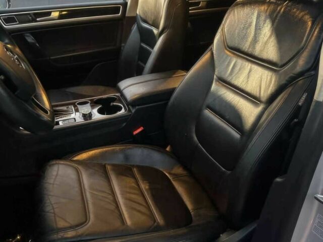 Серый Фольксваген Туарег, объемом двигателя 3.6 л и пробегом 83 тыс. км за 22000 $, фото 10 на Automoto.ua