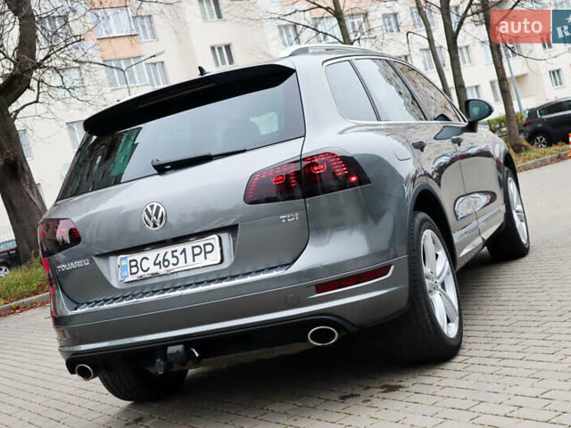 Серый Фольксваген Туарег, объемом двигателя 2.97 л и пробегом 142 тыс. км за 25500 $, фото 16 на Automoto.ua