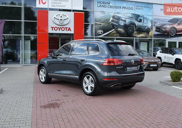 Сірий Фольксваген Туарег, об'ємом двигуна 2.97 л та пробігом 338 тис. км за 18900 $, фото 1 на Automoto.ua