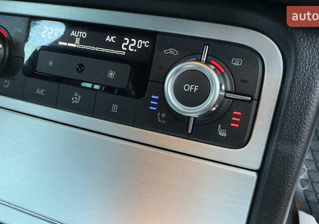 Сірий Фольксваген Туарег, об'ємом двигуна 2.97 л та пробігом 223 тис. км за 24600 $, фото 102 на Automoto.ua