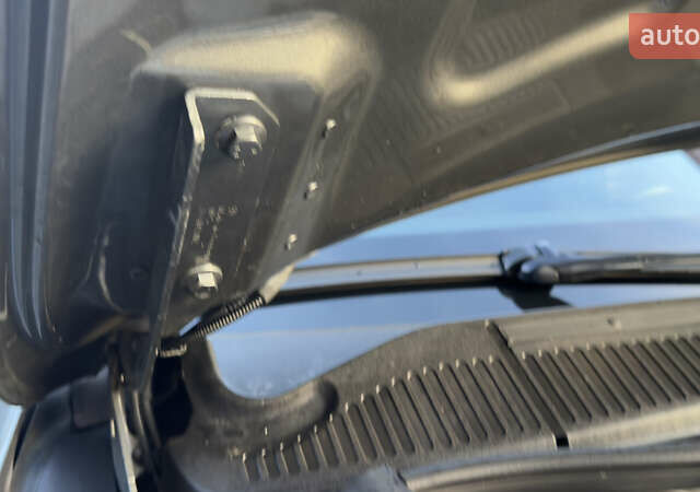 Сірий Фольксваген Туарег, об'ємом двигуна 2.97 л та пробігом 223 тис. км за 24600 $, фото 159 на Automoto.ua