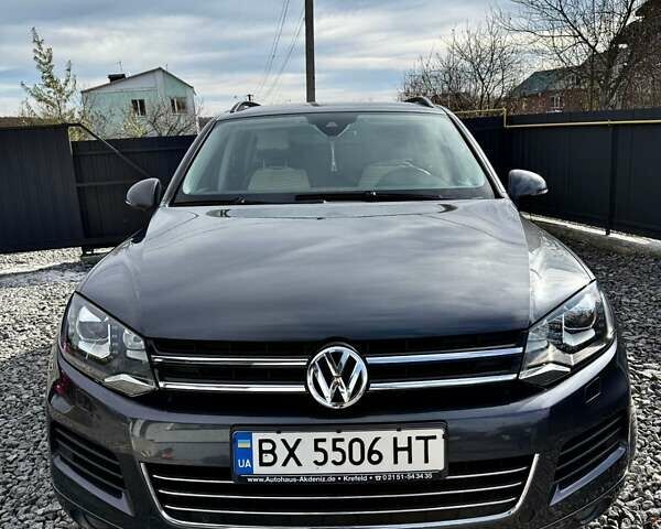 Сірий Фольксваген Туарег, об'ємом двигуна 2.97 л та пробігом 282 тис. км за 21300 $, фото 13 на Automoto.ua