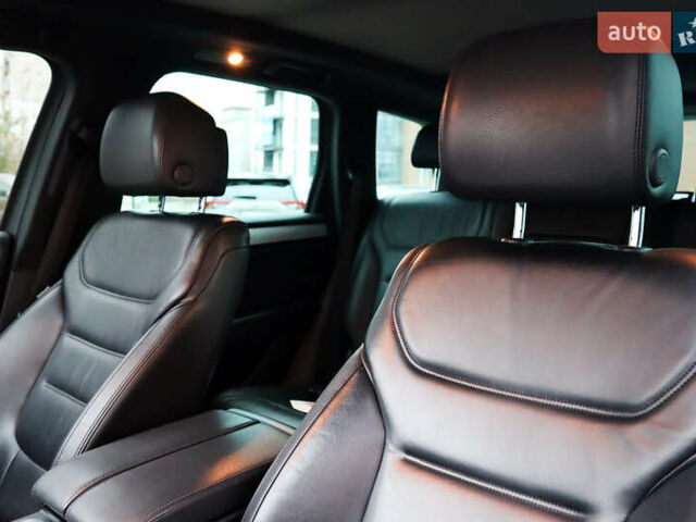 Серый Фольксваген Туарег, объемом двигателя 2.97 л и пробегом 142 тыс. км за 25500 $, фото 31 на Automoto.ua