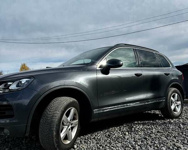 Сірий Фольксваген Туарег, об'ємом двигуна 2.97 л та пробігом 282 тис. км за 21300 $, фото 16 на Automoto.ua