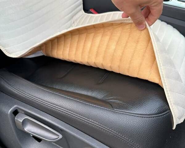 Сірий Фольксваген Туарег, об'ємом двигуна 2.97 л та пробігом 282 тис. км за 21300 $, фото 26 на Automoto.ua