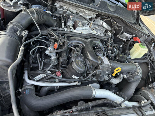 Сірий Фольксваген Туарег, об'ємом двигуна 2.97 л та пробігом 280 тис. км за 23000 $, фото 58 на Automoto.ua