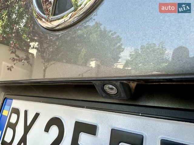 Серый Фольксваген Туарег, объемом двигателя 3 л и пробегом 228 тыс. км за 19999 $, фото 35 на Automoto.ua