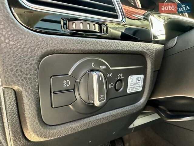 Серый Фольксваген Туарег, объемом двигателя 3 л и пробегом 228 тыс. км за 19999 $, фото 34 на Automoto.ua