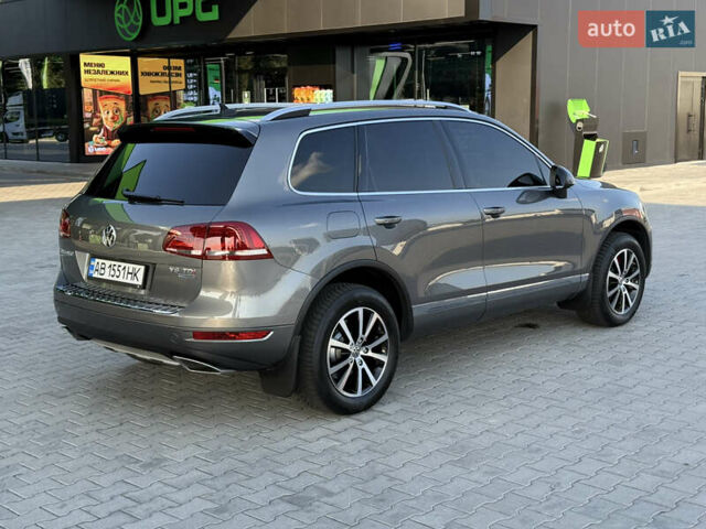Сірий Фольксваген Туарег, об'ємом двигуна 2.97 л та пробігом 280 тис. км за 23000 $, фото 41 на Automoto.ua