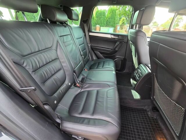 Сірий Фольксваген Туарег, об'ємом двигуна 3 л та пробігом 87 тис. км за 8500 $, фото 12 на Automoto.ua