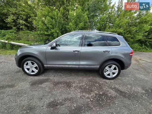 Серый Фольксваген Туарег, объемом двигателя 2.97 л и пробегом 292 тыс. км за 23000 $, фото 13 на Automoto.ua