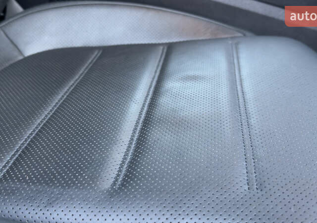 Сірий Фольксваген Туарег, об'ємом двигуна 2.97 л та пробігом 223 тис. км за 24600 $, фото 98 на Automoto.ua