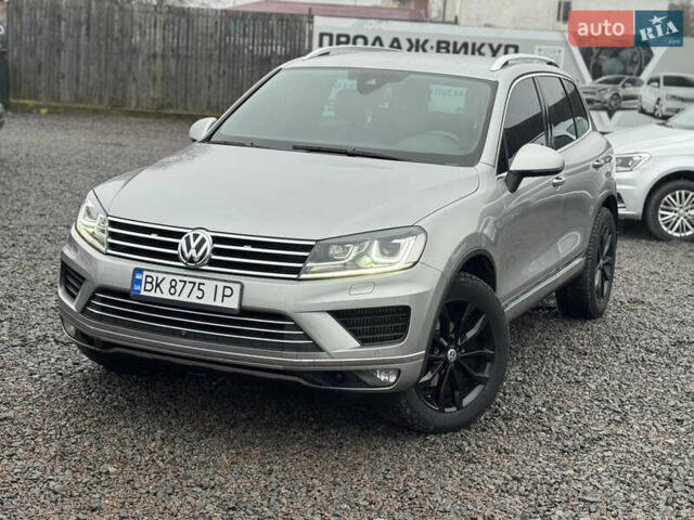 Сірий Фольксваген Туарег, об'ємом двигуна 3 л та пробігом 190 тис. км за 23800 $, фото 9 на Automoto.ua