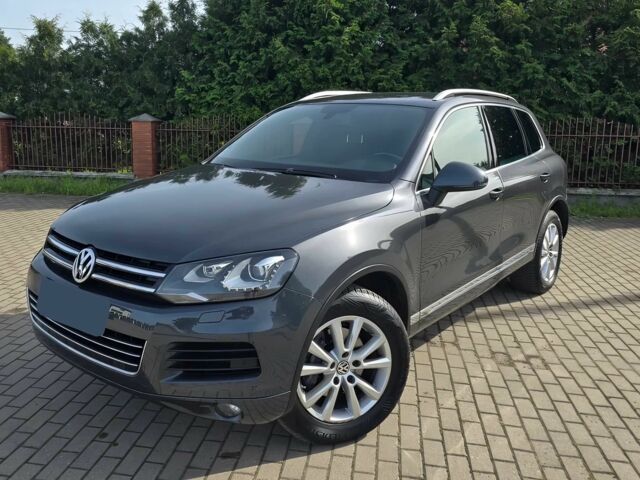 Сірий Фольксваген Туарег, об'ємом двигуна 3 л та пробігом 87 тис. км за 8500 $, фото 2 на Automoto.ua