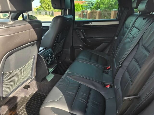 Сірий Фольксваген Туарег, об'ємом двигуна 3 л та пробігом 87 тис. км за 8500 $, фото 11 на Automoto.ua