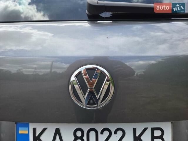Серый Фольксваген Туарег, объемом двигателя 2.97 л и пробегом 292 тыс. км за 23000 $, фото 12 на Automoto.ua