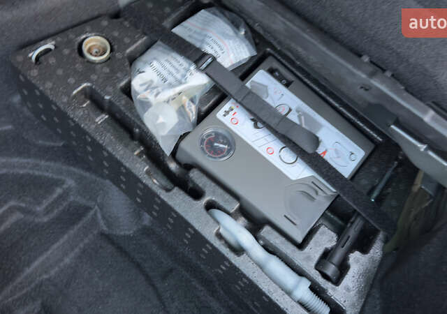 Сірий Фольксваген Туарег, об'ємом двигуна 2.97 л та пробігом 223 тис. км за 24600 $, фото 23 на Automoto.ua