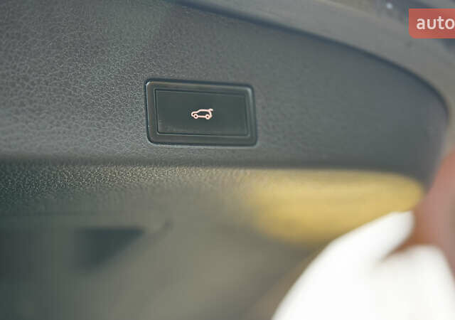 Сірий Фольксваген Туарег, об'ємом двигуна 2.97 л та пробігом 223 тис. км за 24600 $, фото 16 на Automoto.ua