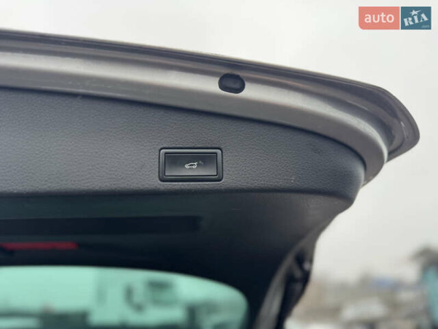 Сірий Фольксваген Туарег, об'ємом двигуна 3 л та пробігом 190 тис. км за 23800 $, фото 39 на Automoto.ua