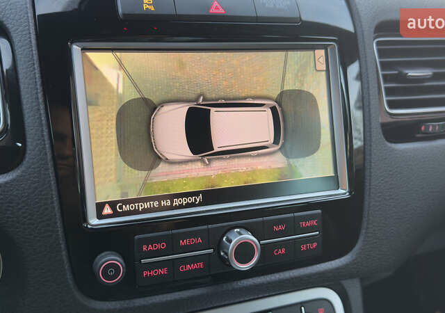 Сірий Фольксваген Туарег, об'ємом двигуна 2.97 л та пробігом 223 тис. км за 24600 $, фото 142 на Automoto.ua